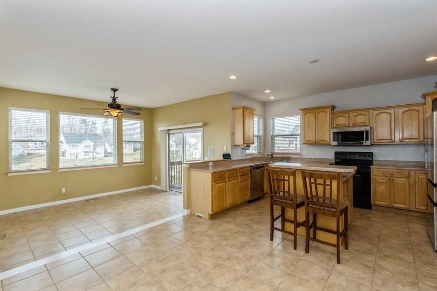 6420 Ushers Ridge Drive Northeast Cedar Rapids, IA 52411 - Photo 8 of 37 Gallery Image 8