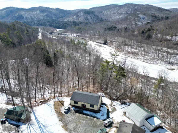 $295,000 | 37 Dee Haven, Sharon, VT 05065