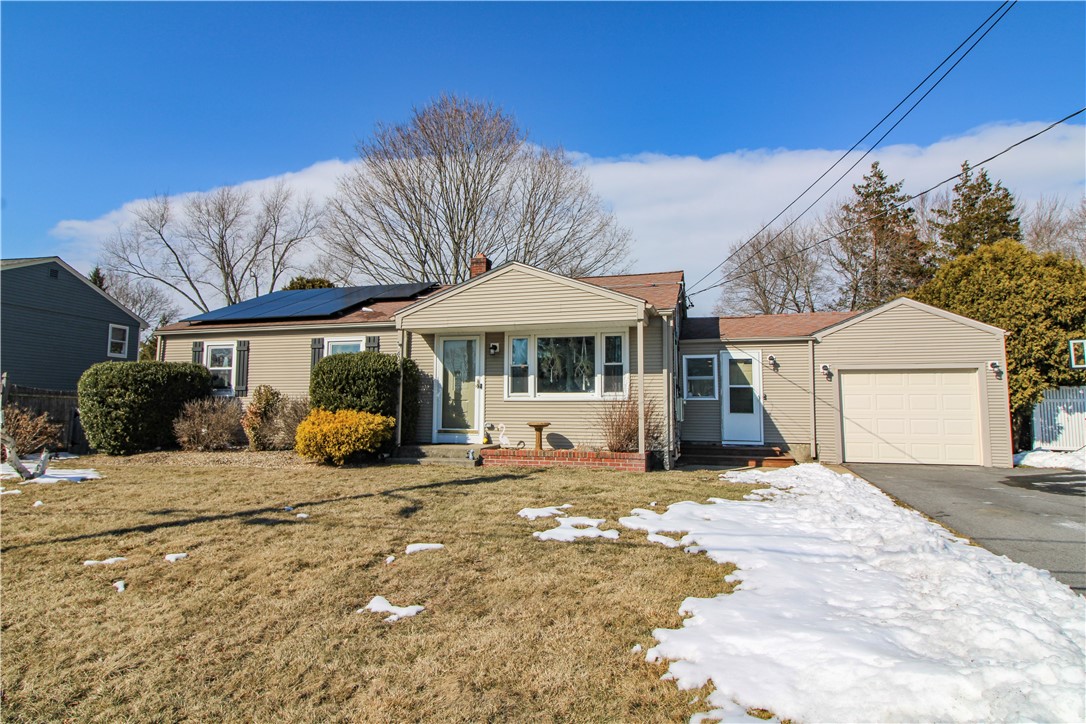 60 Country Hill Road Cumberland, RI 02864 - Photo 3 of 27