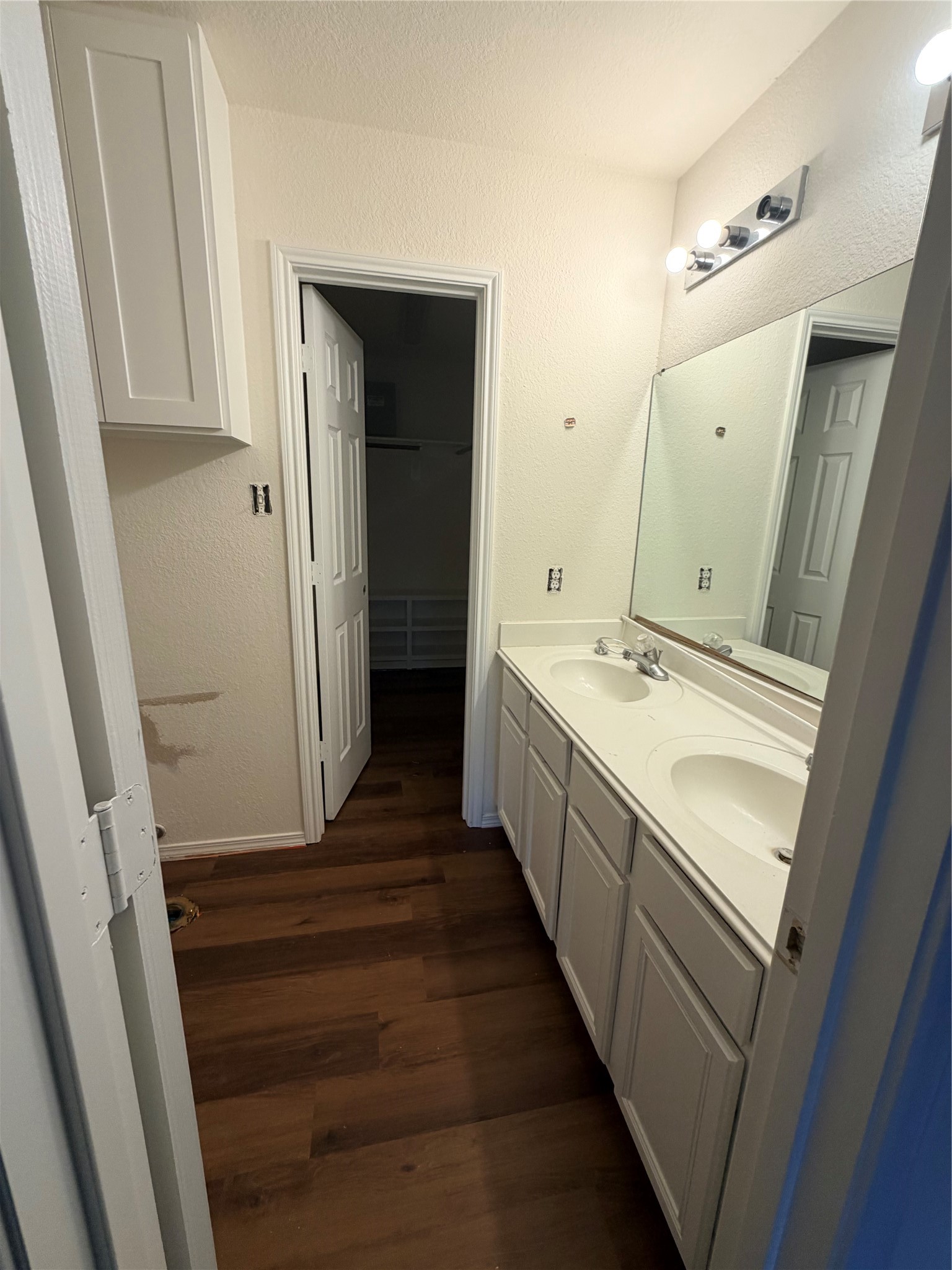 22807 Red Leo Lane Spring, TX 77389 - Photo 5 of 7 Double sinks Primary bedroom