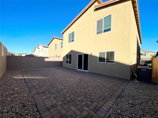 $2,800 | 5357 Java Plum Street, Las Vegas, NV 89113