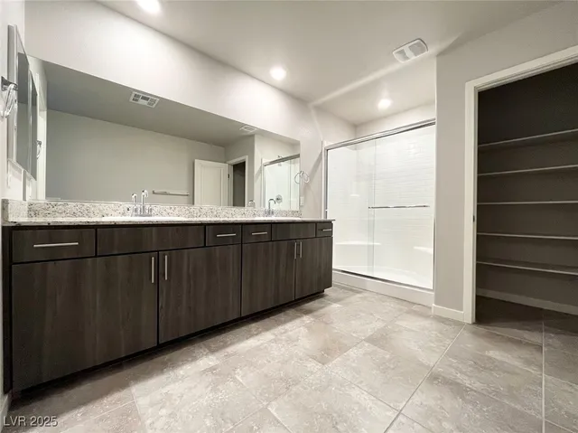 $2,800 | 5357 Java Plum Street, Las Vegas, NV 89113