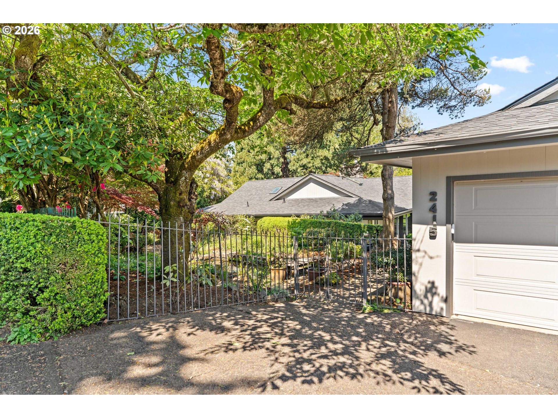 2415 Fairmount Boulevard Eugene, OR 97403 - Photo 43 of 48