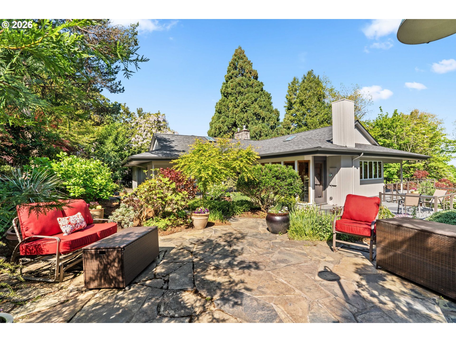 2415 Fairmount Boulevard Eugene, OR 97403 - Photo 45 of 48