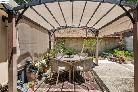 $1,169,000 | 33166 Basswood Avenue, Union City, CA 94587