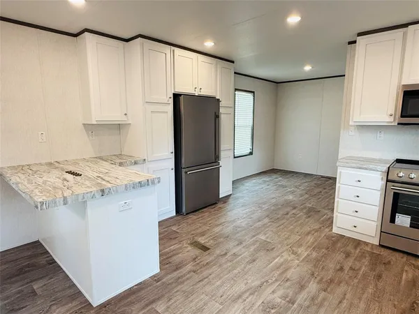 $152,900 | 3003 Elmwood Drive, Granbury, TX 76048