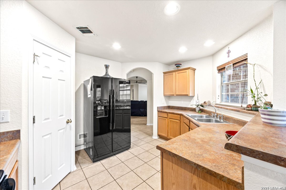 9918 Amberg Path Helotes, TX 78023 - Photo 13 of 32