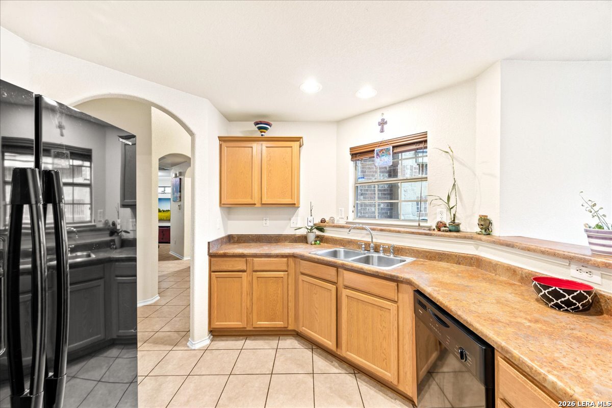 9918 Amberg Path Helotes, TX 78023 - Photo 14 of 32