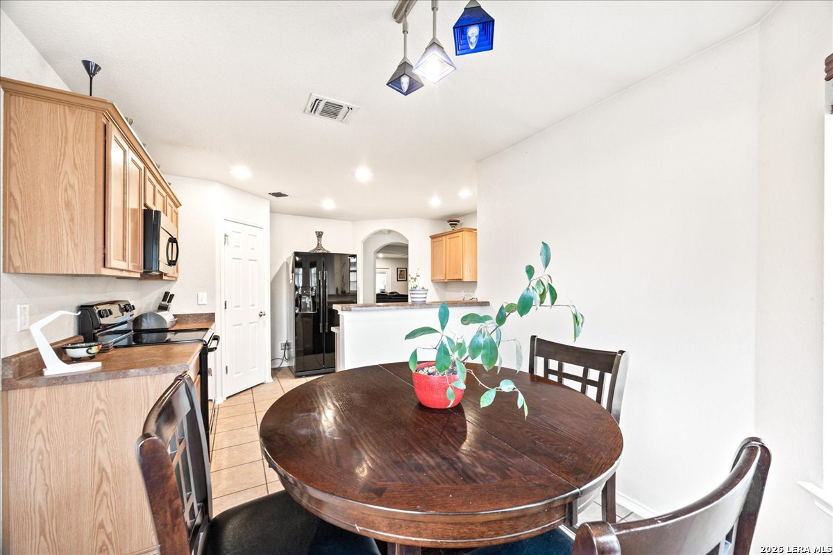 9918 Amberg Path Helotes, TX 78023 - Photo 18 of 32