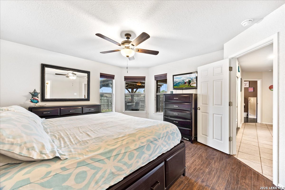 9918 Amberg Path Helotes, TX 78023 - Photo 20 of 32