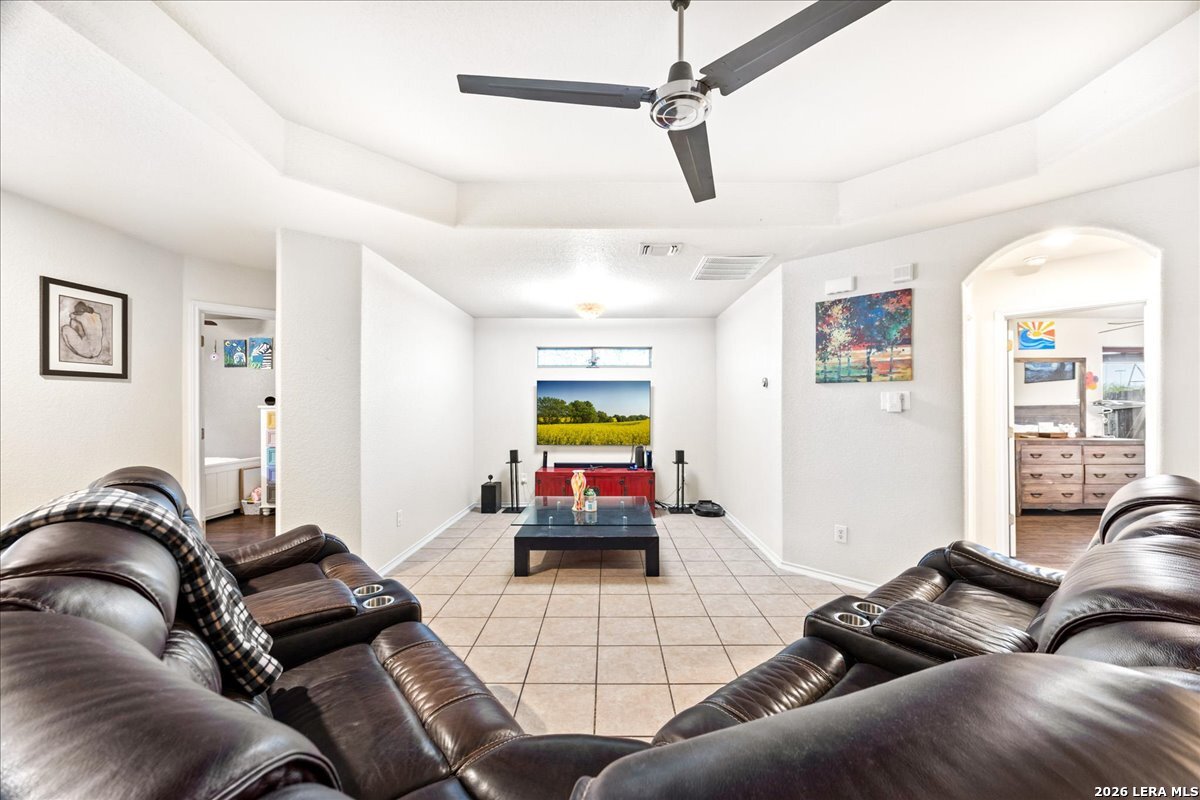 9918 Amberg Path Helotes, TX 78023 - Photo 10 of 32