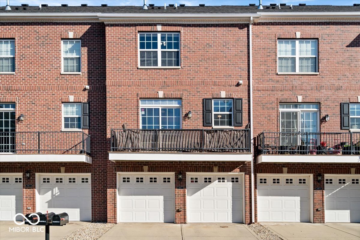 11910 Riley Drive, Unit 2 Zionsville, IN 46077 - Photo 24 of 27