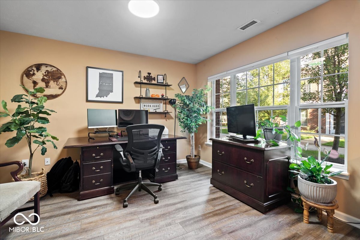 11910 Riley Drive, Unit 2 Zionsville, IN 46077 - Photo 4 of 27