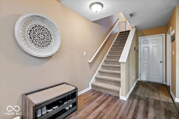 $2,100 | 11910 Riley Drive, Unit 2, Zionsville, IN 46077