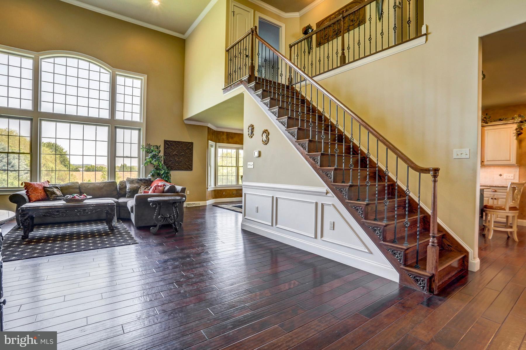 351 Ecker Drive Lititz, PA 17543 - Photo 4 of 41