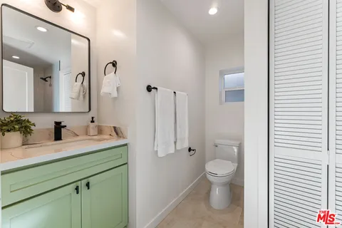 $1,223,000 | 4309 Sutro Avenue, Los Angeles, CA 90008
