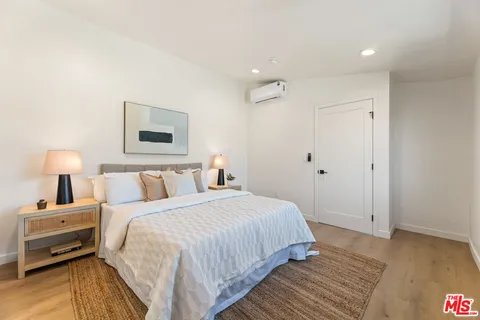 $1,223,000 | 4309 Sutro Avenue, Los Angeles, CA 90008