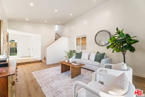 $1,223,000 | 4309 Sutro Avenue, Los Angeles, CA 90008