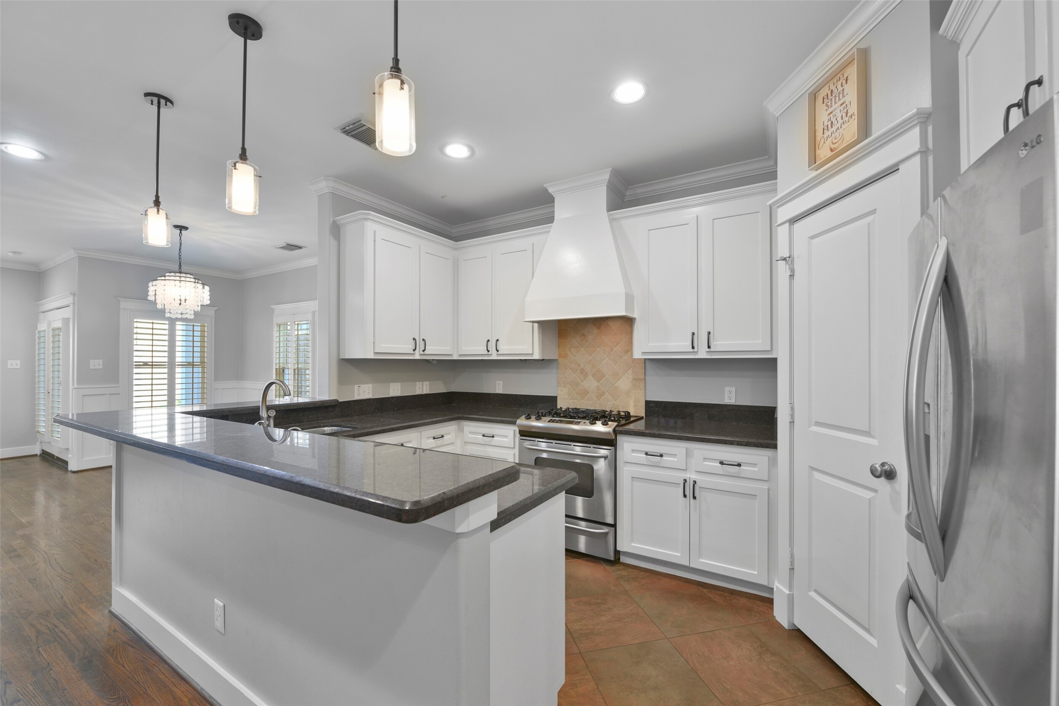 1509 Prince Street Houston, TX 77008 - Photo 3 of 33