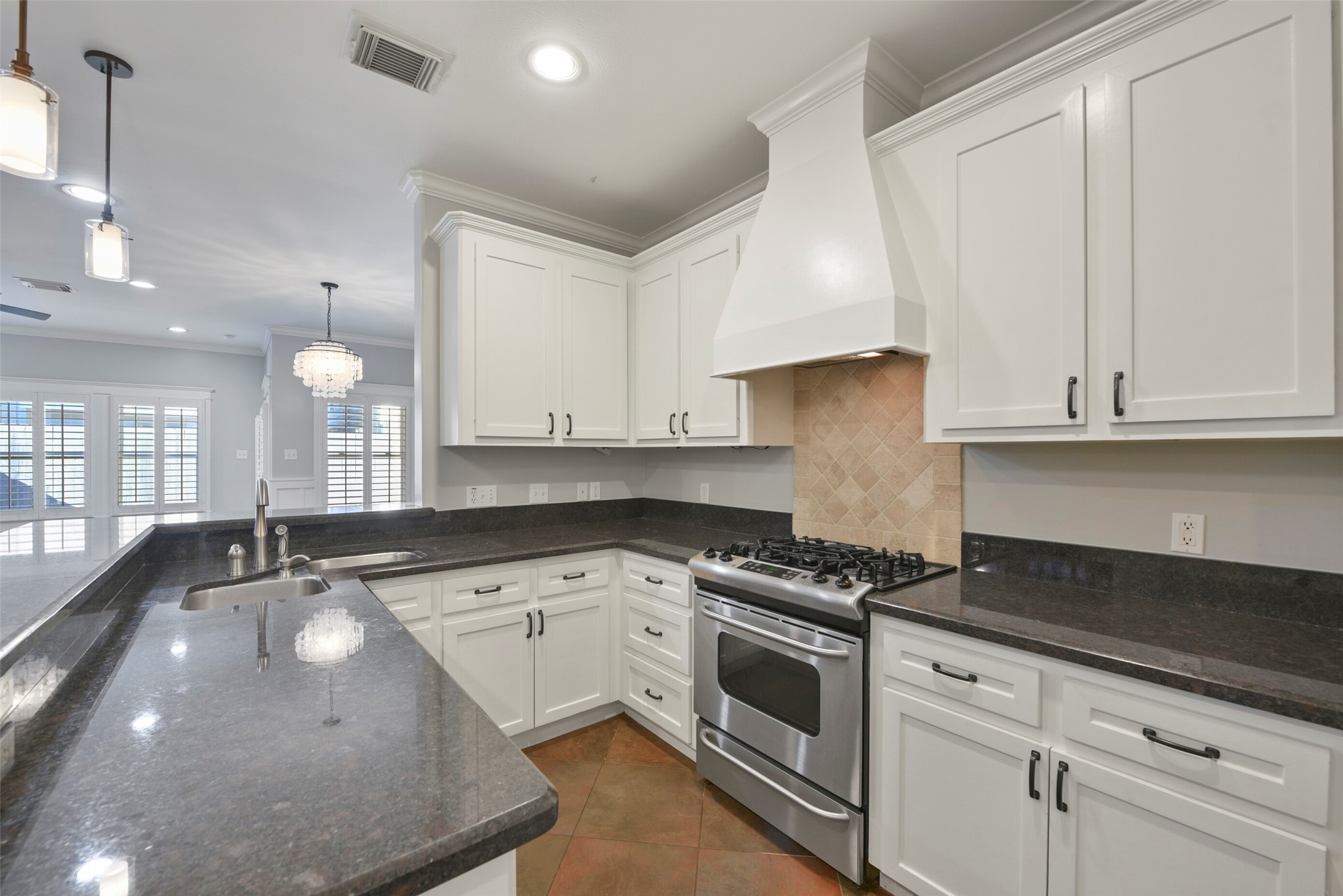 1509 Prince Street Houston, TX 77008 - Photo 4 of 33