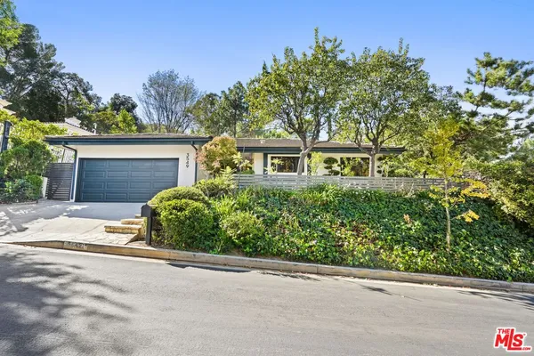$9,500 | 3549 Stonewood Drive, Sherman Oaks, CA 91403