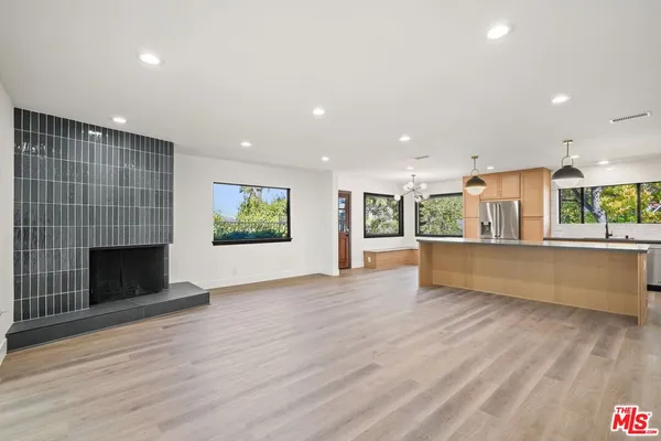 $9,000 | 3549 Stonewood Drive, Sherman Oaks, CA 91403