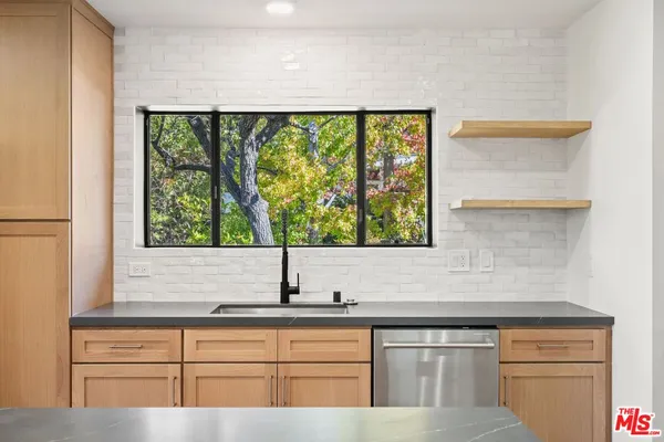 $9,000 | 3549 Stonewood Drive, Sherman Oaks, CA 91403