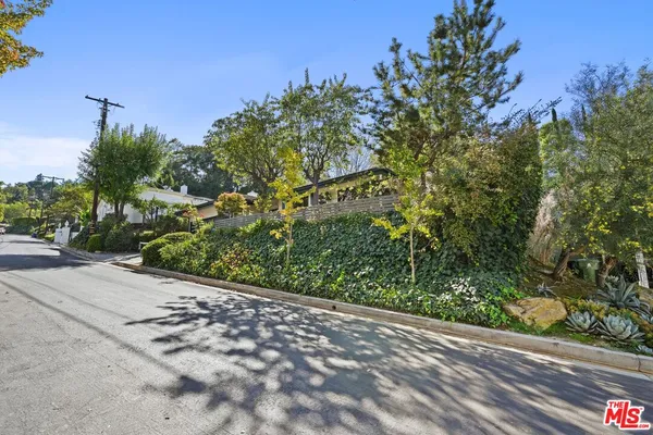 $9,000 | 3549 Stonewood Drive, Sherman Oaks, CA 91403