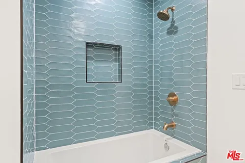 $10,000 | 3549 Stonewood Drive, Sherman Oaks, CA 91403