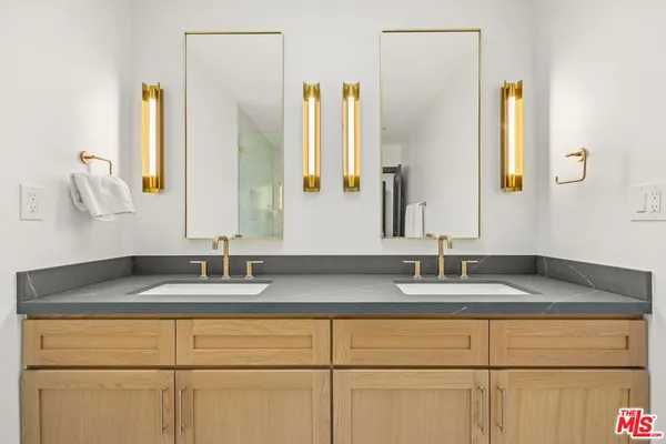 $9,000 | 3549 Stonewood Drive, Sherman Oaks, CA 91403