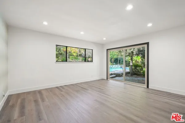 $9,000 | 3549 Stonewood Drive, Sherman Oaks, CA 91403
