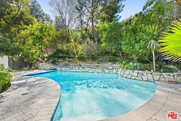 $9,000 | 3549 Stonewood Drive, Sherman Oaks, CA 91403