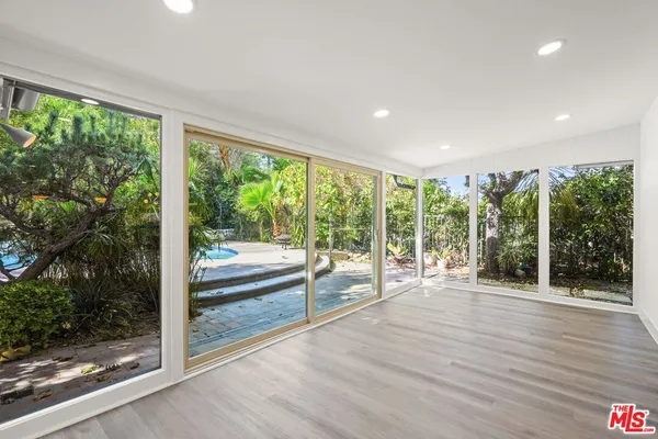 $9,000 | 3549 Stonewood Drive, Sherman Oaks, CA 91403