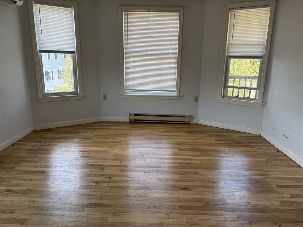 29 Maple Street, Unit 3 Attleboro, MA 02703 - Photo 5 of 9