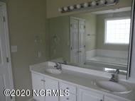 204 Marie Court Havelock, NC 28532 - Photo 11 of 41 master bath