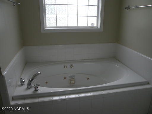 204 Marie Court Havelock, NC 28532 - Photo 13 of 41 tub
