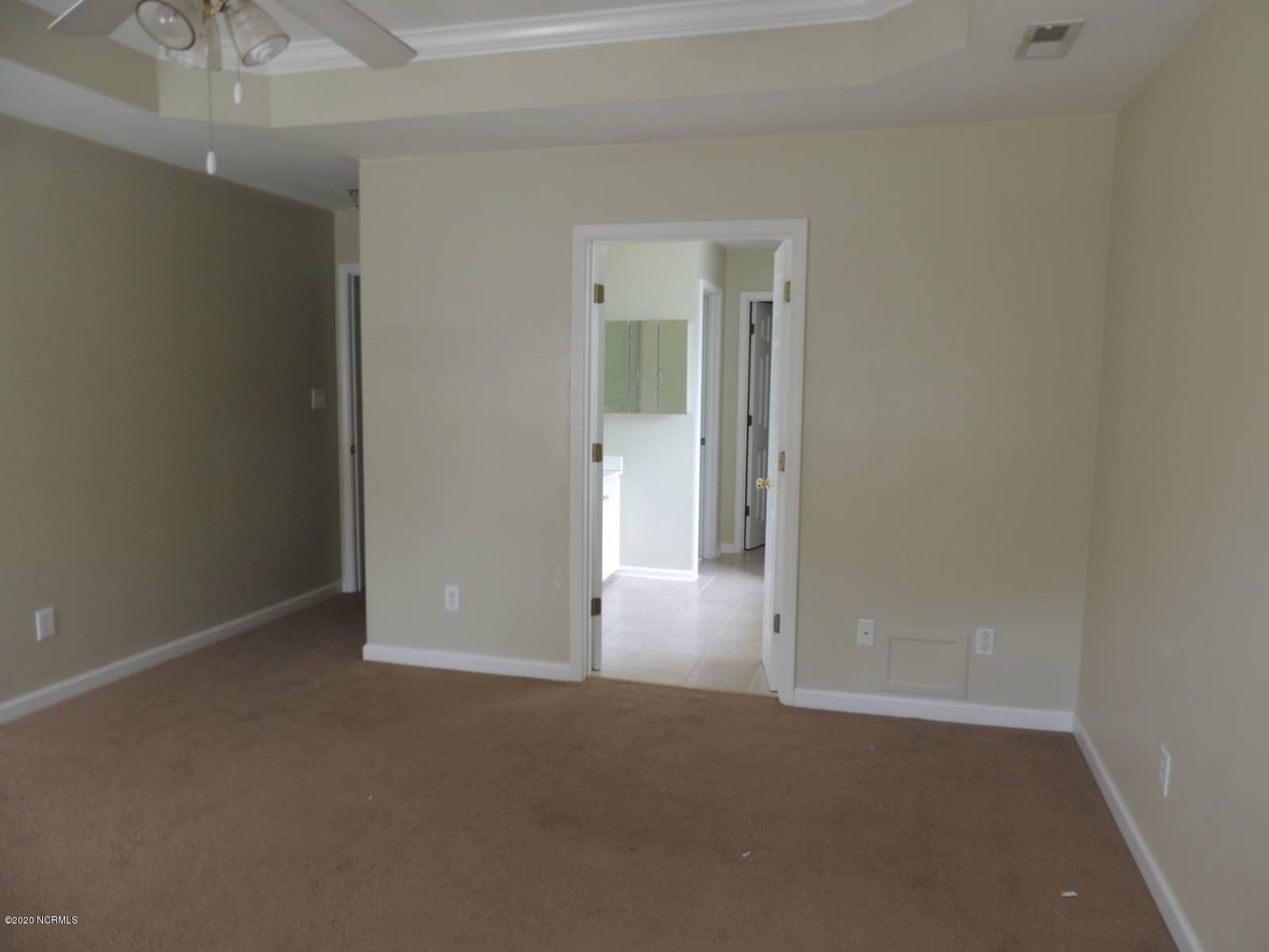 204 Marie Court Havelock, NC 28532 - Photo 33 of 41 Master Fan