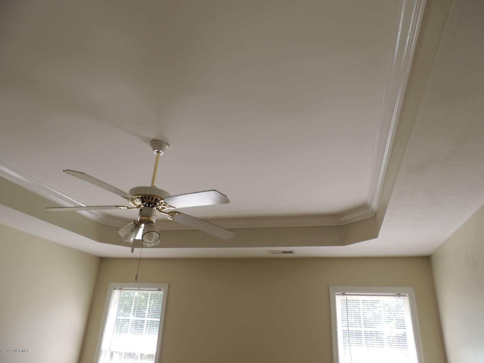 204 Marie Court Havelock, NC 28532 - Photo 35 of 41 Master windows