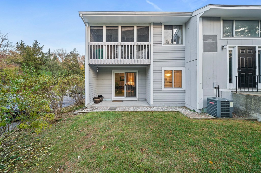 20 Beal's Cove Road, Unit H Hingham, MA 02043 - Photo 1 of 16 Gallery Image 1