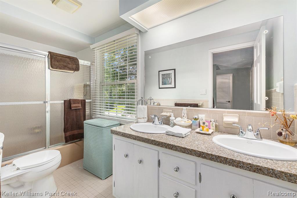 159 East Maryknoll Road Rochester Hills, MI 48309 - Photo 16 of 31