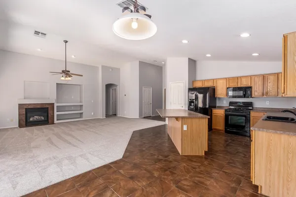 $2,495 | 10315 East Jan Avenue, Mesa, AZ 85209