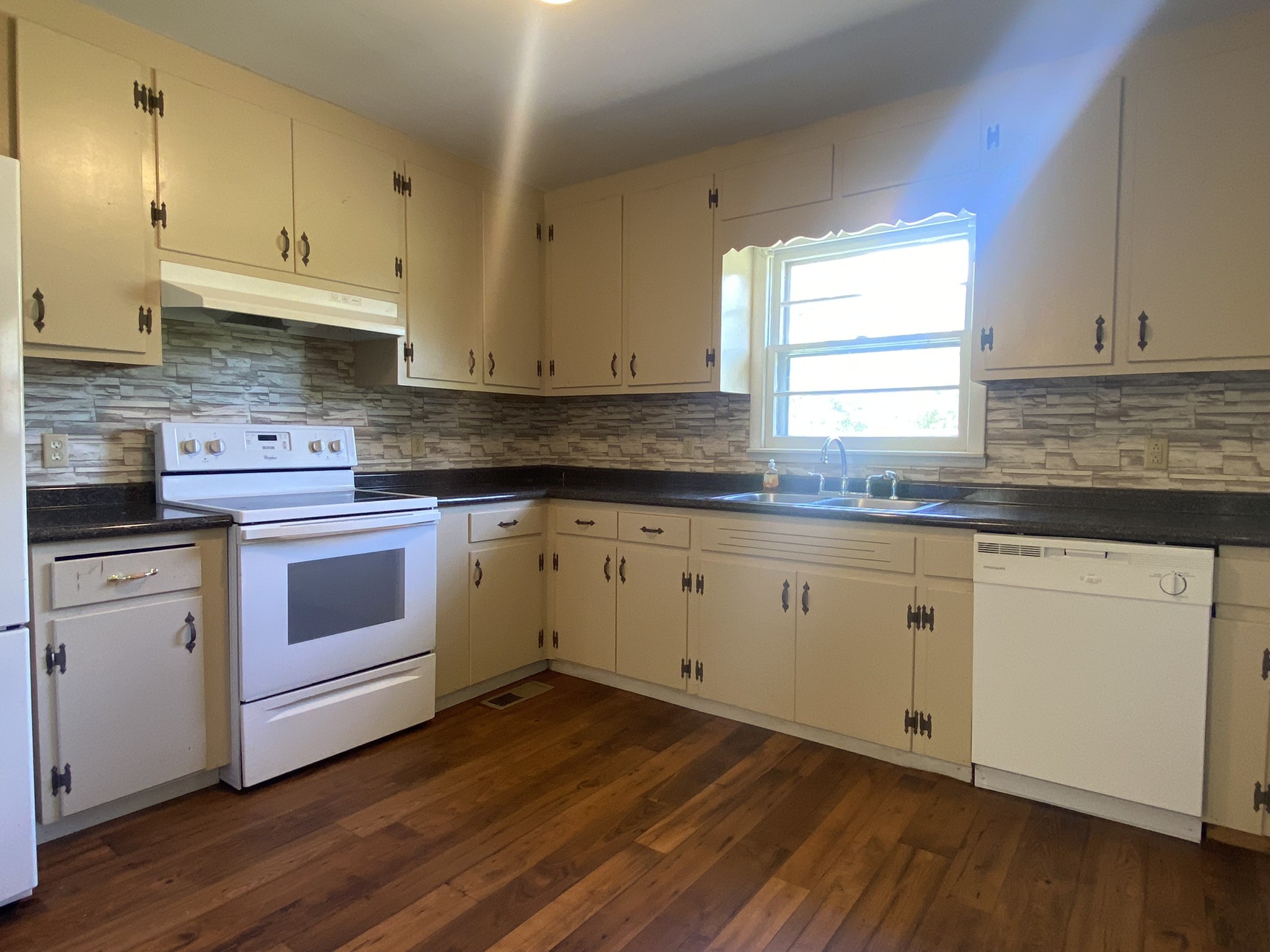 23 Tunstill Loop Road Fayetteville, TN 37334 - Photo 7 of 19 Gallery Image 7