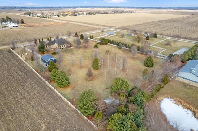 $650,000 | 2290 North 45th Road, Leland, IL 60531