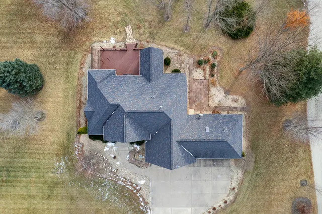 $650,000 | 2290 North 45th Road, Leland, IL 60531