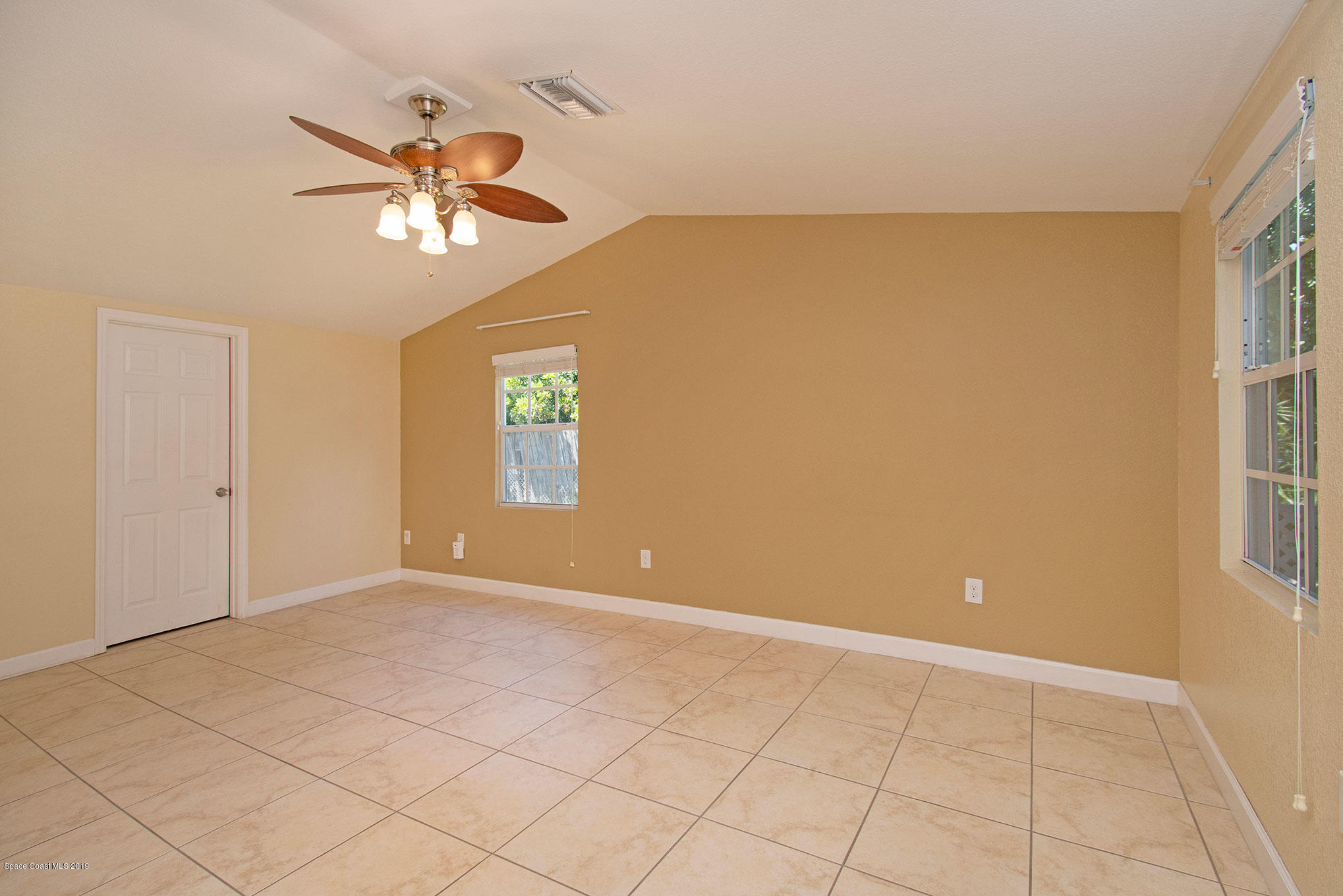 2238 King Richard Road Melbourne, FL 32935 - Photo 19 of 20 Family Room 2