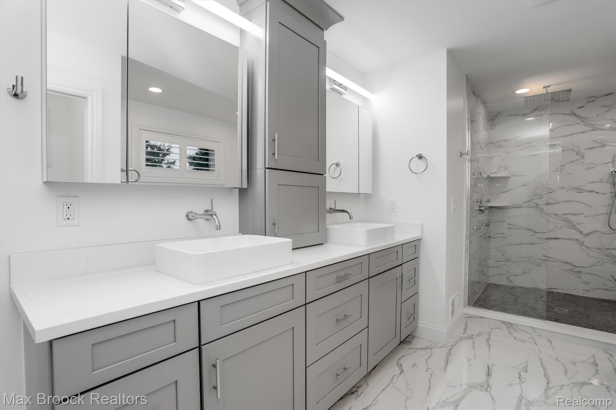 3227 Warick Road Royal Oak, MI 48073 - Photo 16 of 33 Gallery Image 16
