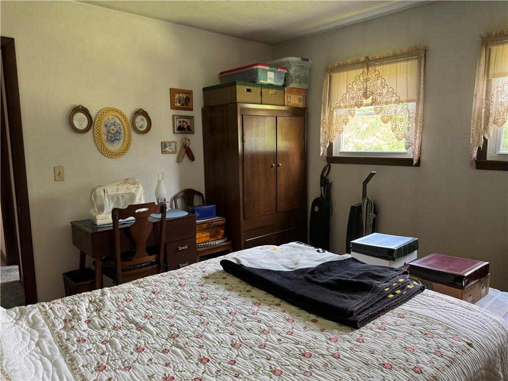 135 State Park Road New Alexandria, PA 15670 - Photo 11 of 16 Gallery Image 11