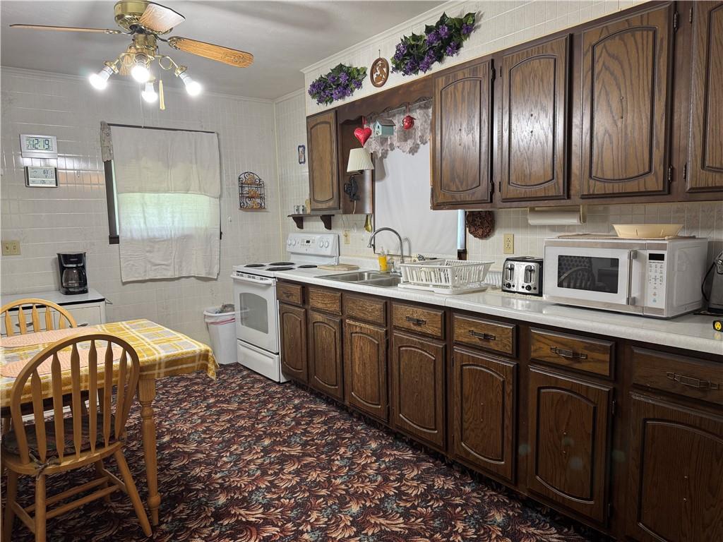 135 State Park Road New Alexandria, PA 15670 - Photo 3 of 16 Gallery Image 3