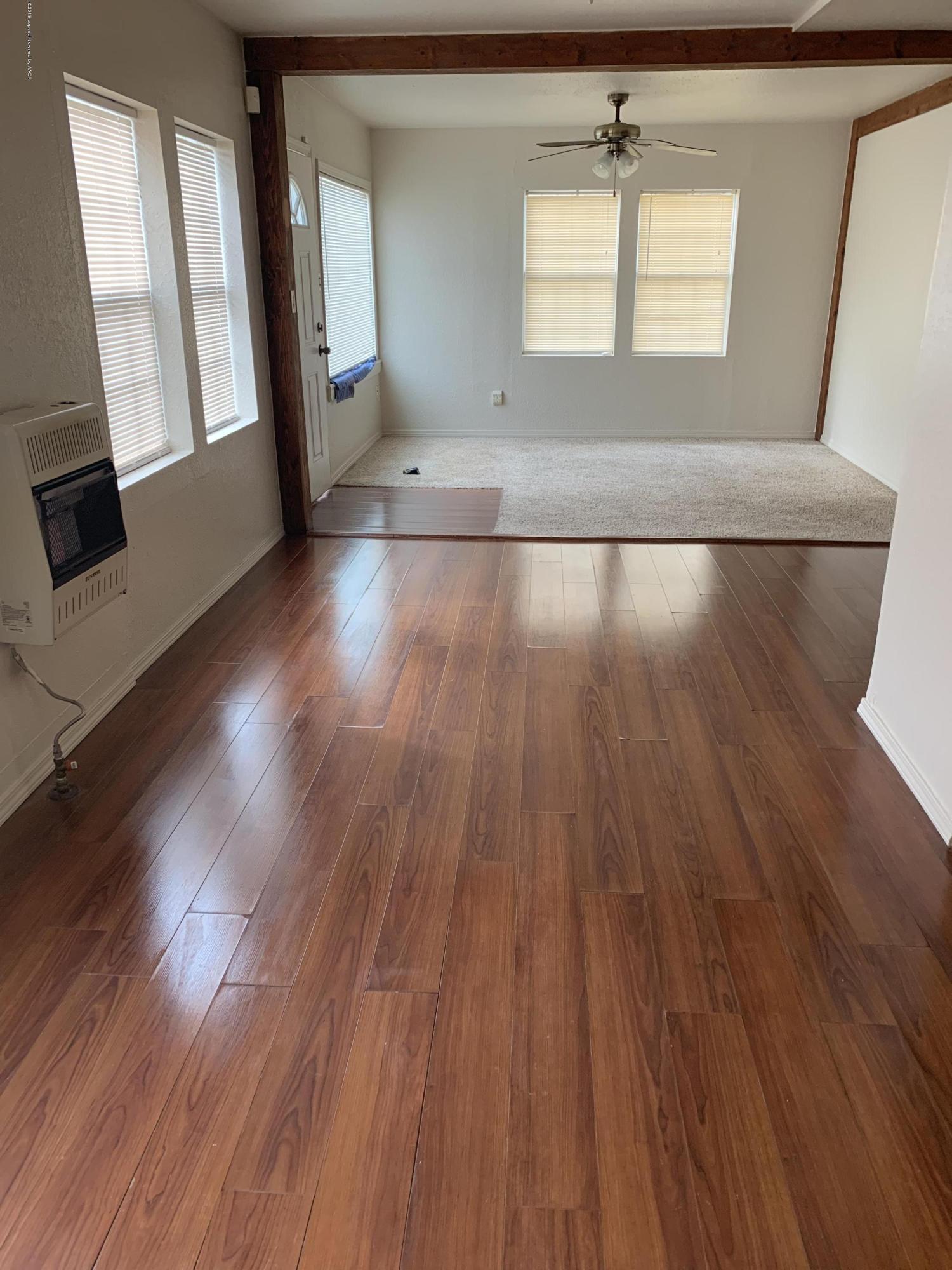 4302 South Polk Street Amarillo, TX 79110 - Photo 2 of 9 Living Rm