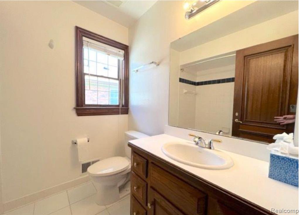 3808 Rochester Road Royal Oak, MI 48073 - Photo 12 of 15